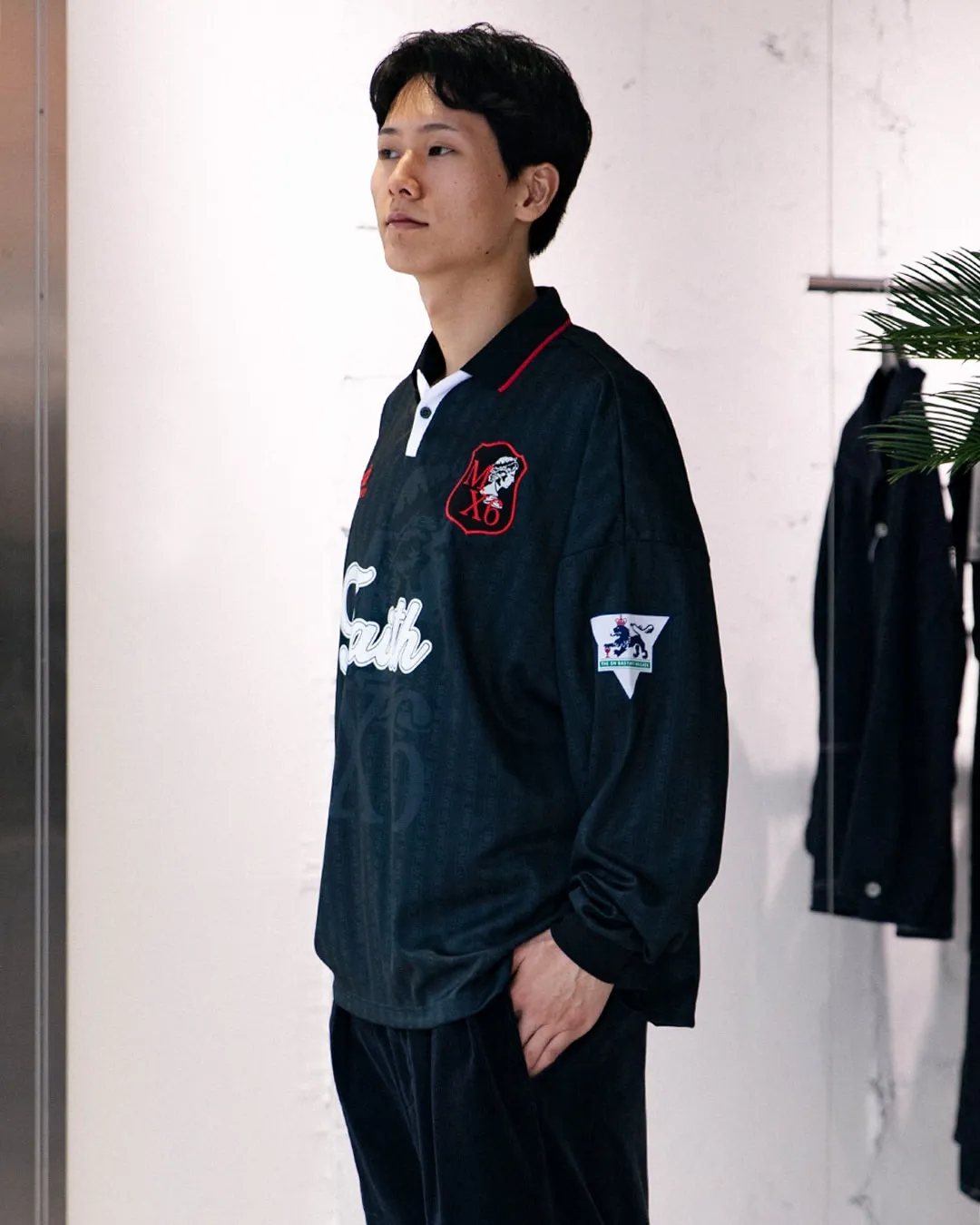 SAINT M×××××× SOCCER SHIRT 'FAITH'/BLK FAITH Football Long Sleeve Black S-XL This design has a lot of craftsmanship Digital fabric printing/front positioning printing laser cutting Offset printing + flocking printing + embossing Imported Behringer machine embroidery Flat machine collar + cuffs Genuine consistent main mark/wash mark/cherub mark